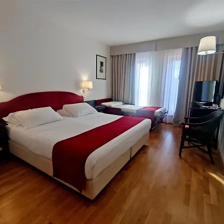 Hannover 4* Grado